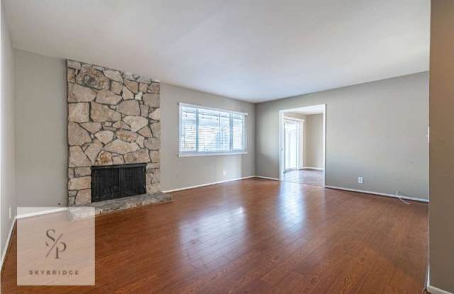 1521 Cedarmont Dr. photos photos