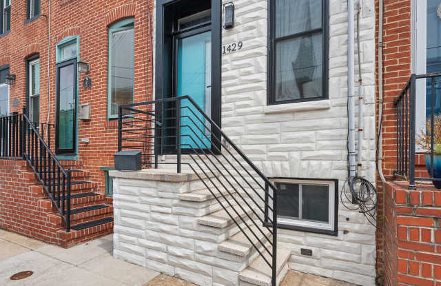 Bright  Immaculate 2 Bed · 3 Bath photos photos