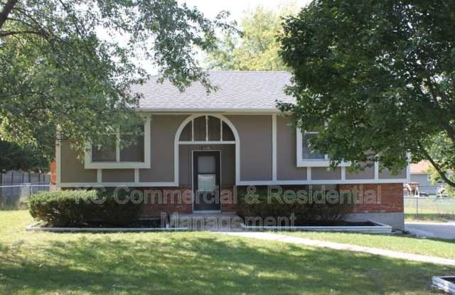 10636 N Grand Ave. photos photos