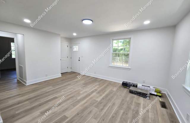 1398 Mcclelland Ave Gallery 2