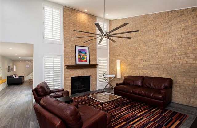 3628 Routh Street Gallery 2