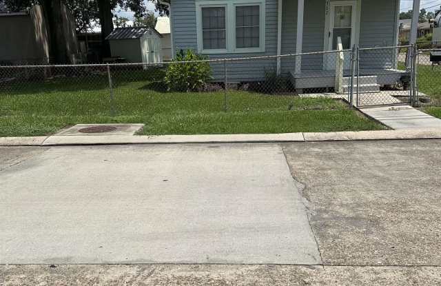 302 Palm Ave photos photos