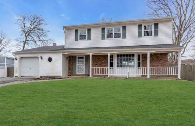 Newly Renovated 4-Bedroom Home with Pool in Toms River photos photos
