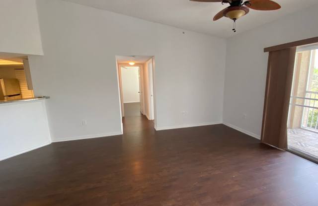 5025 Wiles Rd #303 Gallery 3