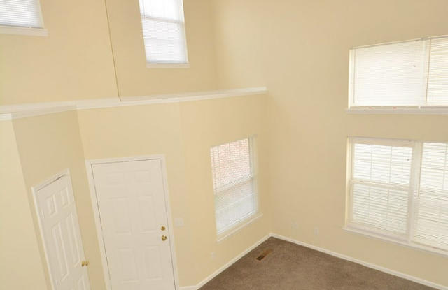 8052 Barksdale Way Gallery 2