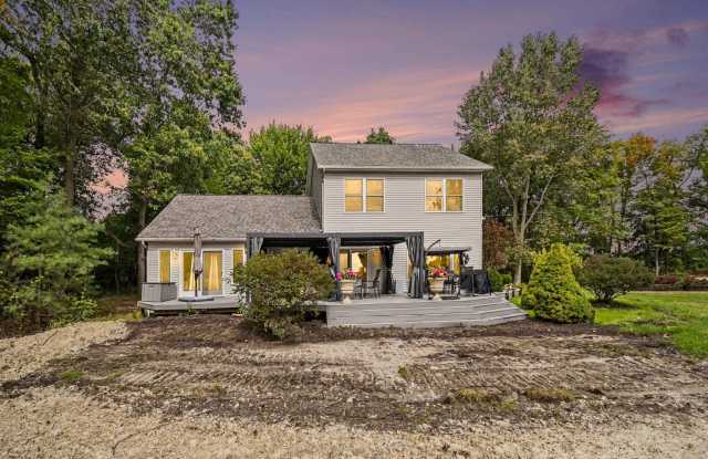 1736 Parker Drive Gallery 1