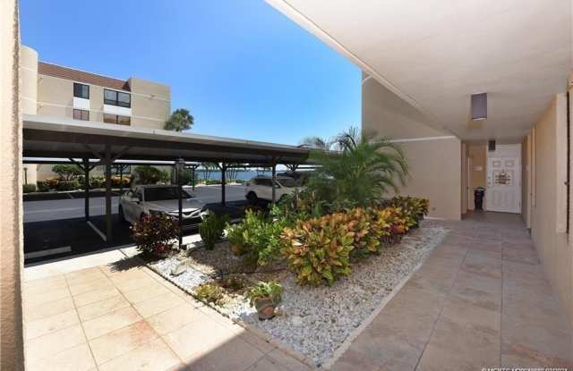 3442 NE Causeway Boulevard Gallery 3