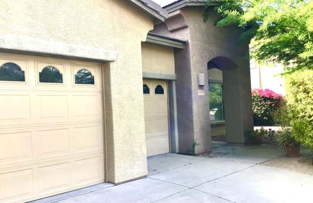 5 Bdrm, 3 Full bath, clean nice home in Oro Valley-La Canada & Naranja photos photos