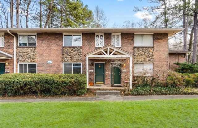 2412 Peachwood Circle NE photos photos
