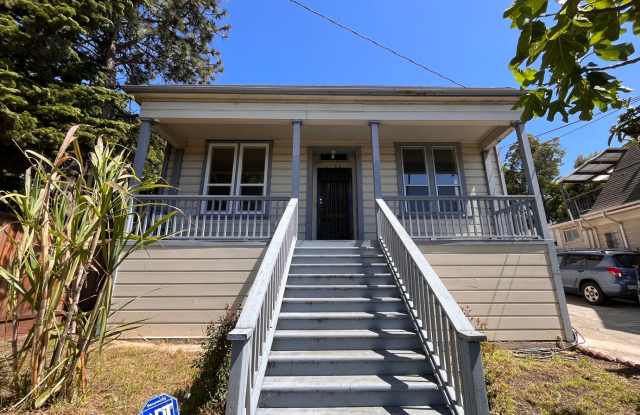 Fully Renovated 3BR+Bonus Room/2BA Single Family Home for Rent in Ivy Hills Gallery 3