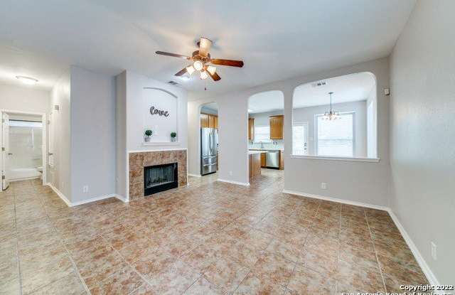 2802 Crusader Bnd Gallery 3