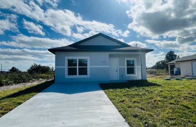 Brand-New 2BR/2BA Home with Lanai on Oversized Lot – Desirable SW Lehigh Acres photos photos