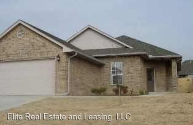 17 NW 156TH STREET - 17 Northwest 156th Street, Oklahoma City, OK 73013