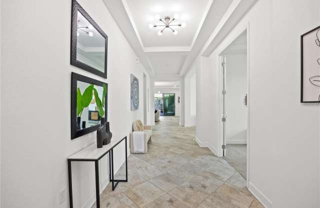 12913 UTOPIA Loop Gallery 4