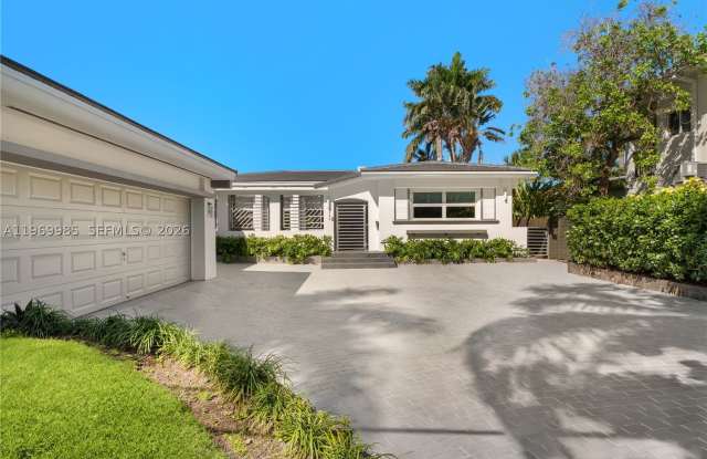 1025 Belle Meade Island Dr Gallery 1
