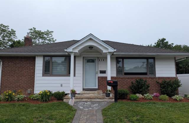 476 Whittier Avenue photos photos