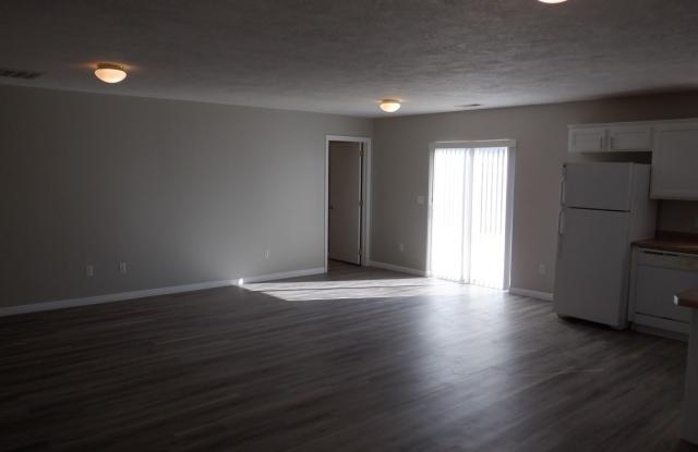 Move-In Discount!  3 bed 2 bath - Twin home Gallery 3