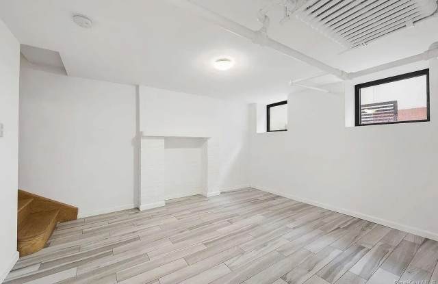 605 VANDERBILT Avenue Gallery 2
