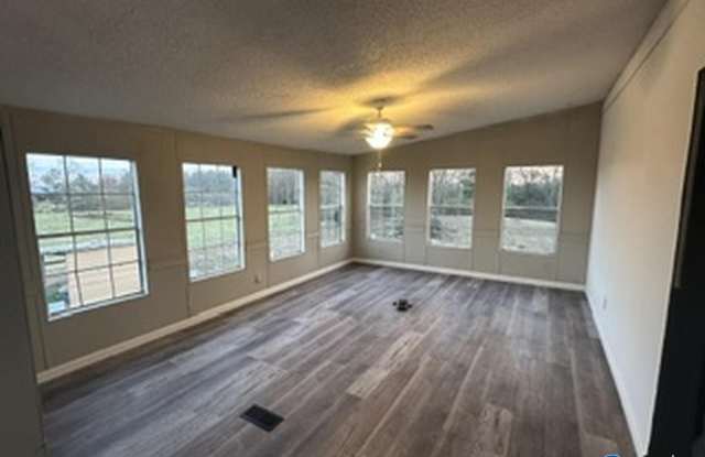 1806 Ball Park Road Gallery 4