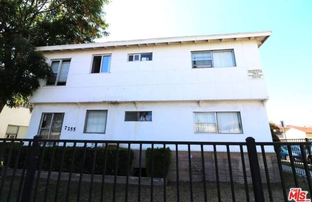 7249 Bakman Ave photos photos