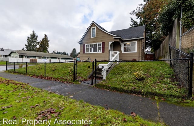3023 S 11th St - 3023 South 11th Street, Tacoma, WA 98405