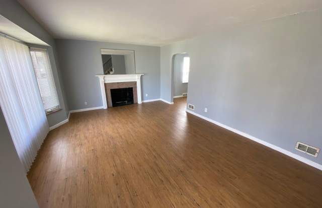 797 South Burgess Avenue Gallery 4