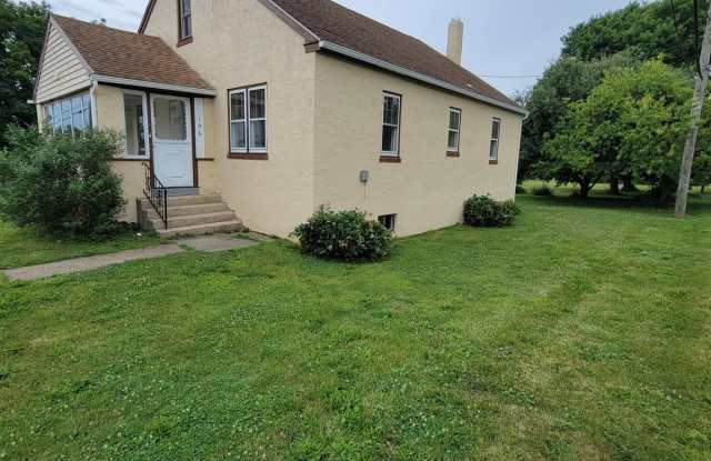 106 CENTER Avenue photos photos
