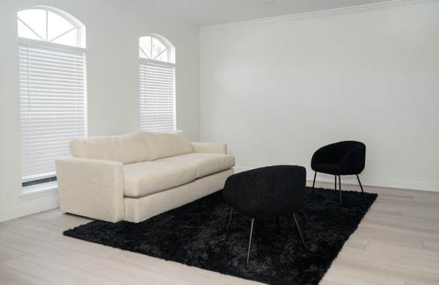 2648 University Acres Drive Gallery 3