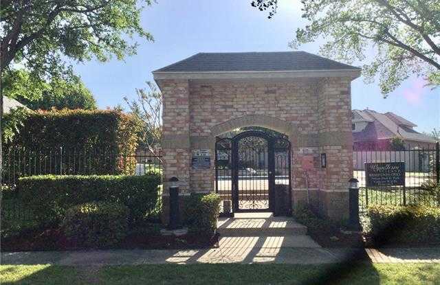 1701 Chatham Lane Gallery 3