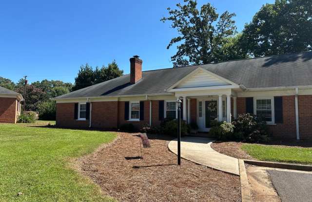 2650 Grosvenor Place photos photos