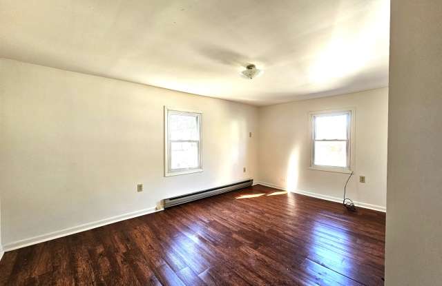 106 East East Street - B Gallery 2