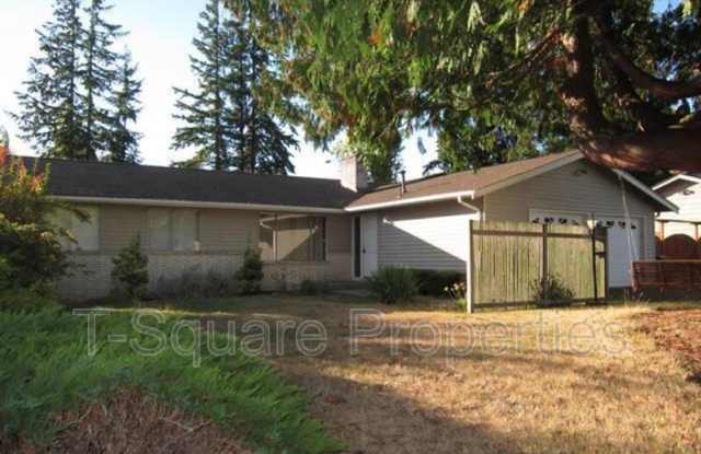 18510 43rd Pl W - 18510 43rd Place West, Lynnwood, WA 98037