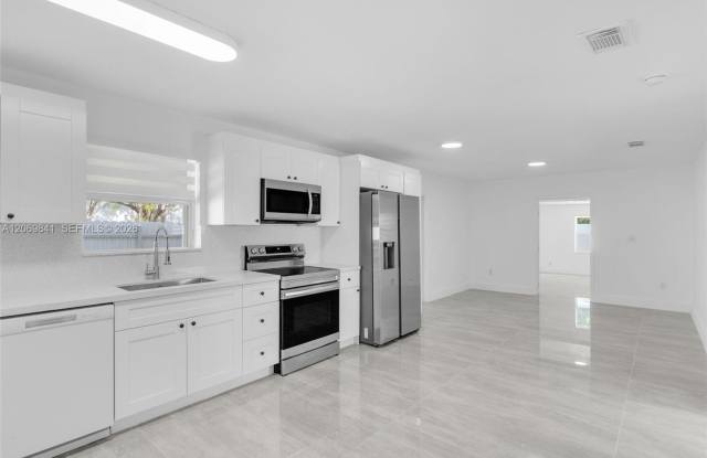 9999 NW 25th Terrace, Doral, FL 33172 - 1346 Gallery 3