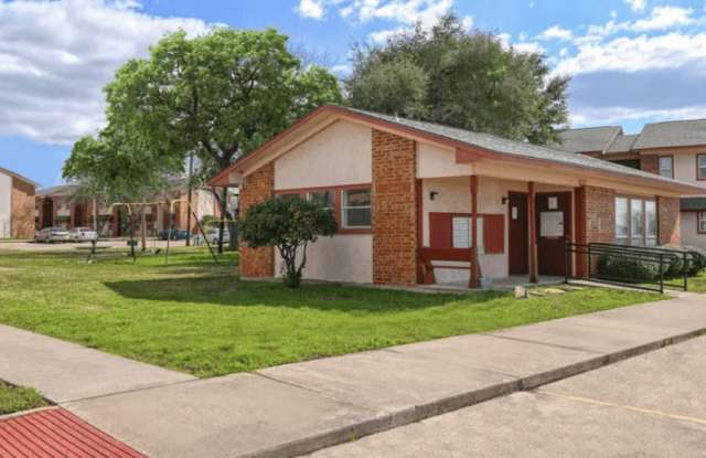 1100 West Austin St. Gallery 3