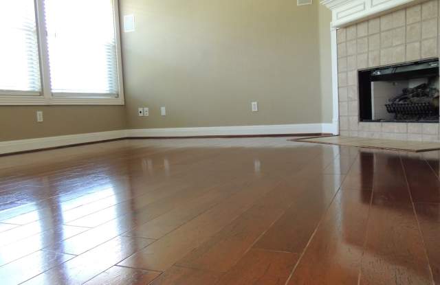 1804 Briarton LN N Gallery 3