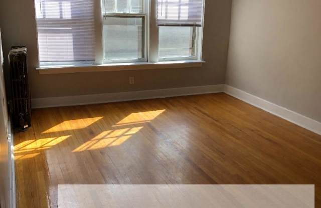 4649 N Elston Ave photos photos