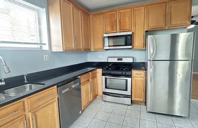 7646 South Phillips Avenue - 3 - 7646 South Phillips Avenue, Chicago, IL 60649 7646 South Phillips Avenue - 3 - 7646 South Phillips Avenue, Chicago, IL 60649