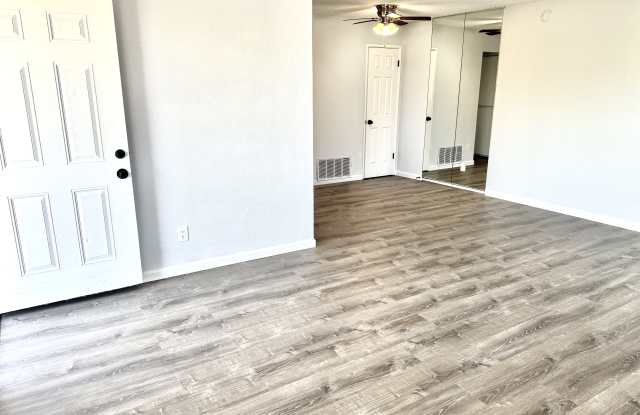 4549 Greenholme Dr photos photos