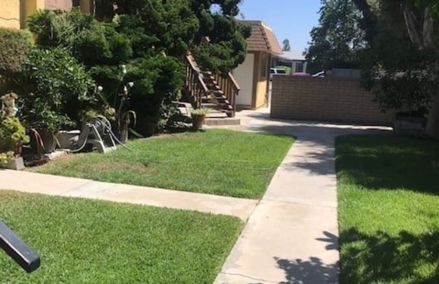 2126 Thurin Street - 2126 Thurin Avenue, Costa Mesa, CA 92627