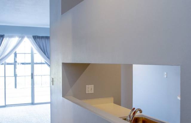 2 Bedroom, 1.5 Bathroom Single Unit for Rent at Historic WaterPark Gallery 3