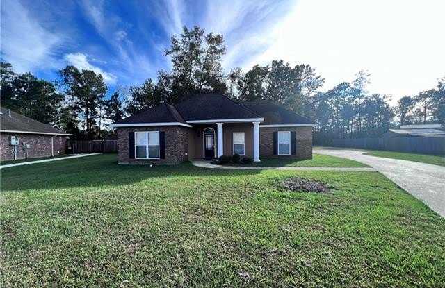 13100 E COLES CREEK Loop - 13100 East Coles Creek Loop, Tangipahoa County, LA 70403