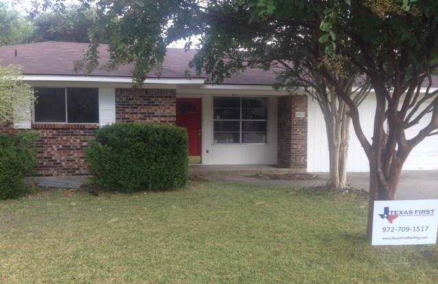 805 Green Pastures Drive - 805 Green Pastures Drive, Cedar Hill, TX 75104