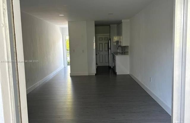 1590 NE 127th St photos photos