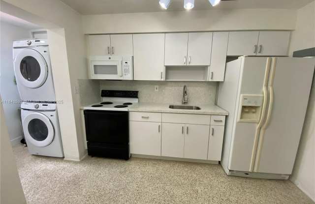 2608 W 8th Ave photos photos