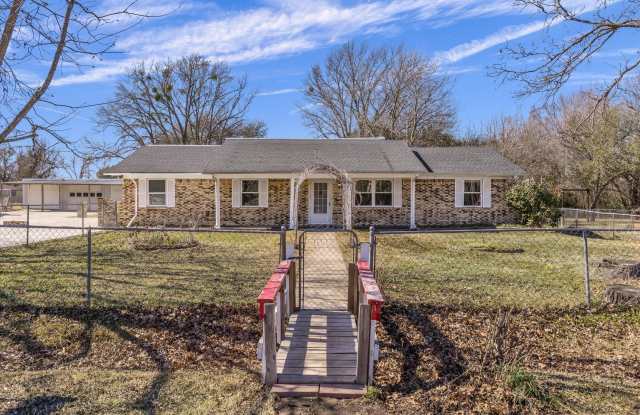 1729 Elliot Drive Gallery 1