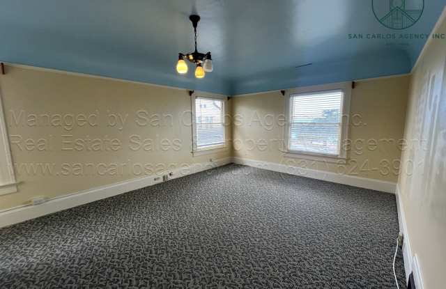 Two Bedroom Pacific Grove Penthouse Unit with Bay Views Gallery 4