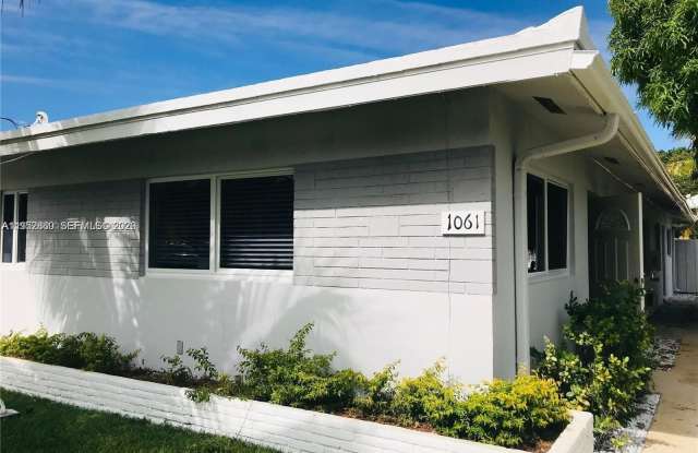 1061 NE 34 photos photos