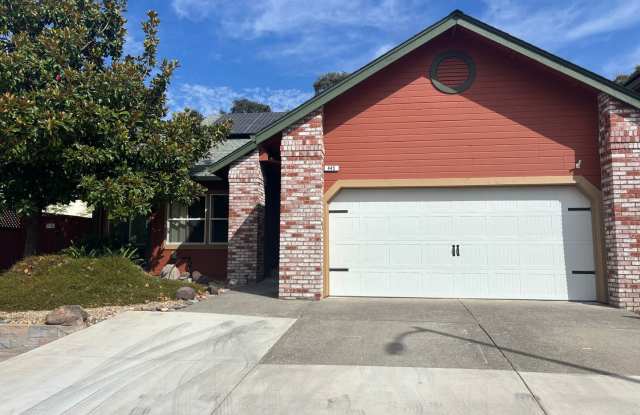 4 bedroom home Windsor! Gallery 3