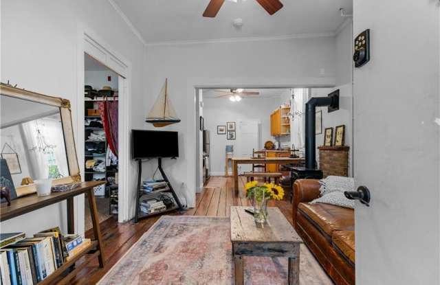 36 Farewell Street Gallery 3