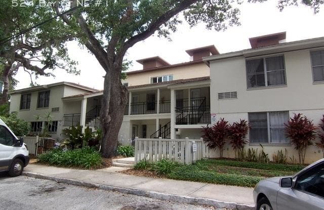 524 Bay St NE #1 - 524 Bay Street Northeast, St. Petersburg, FL 33701